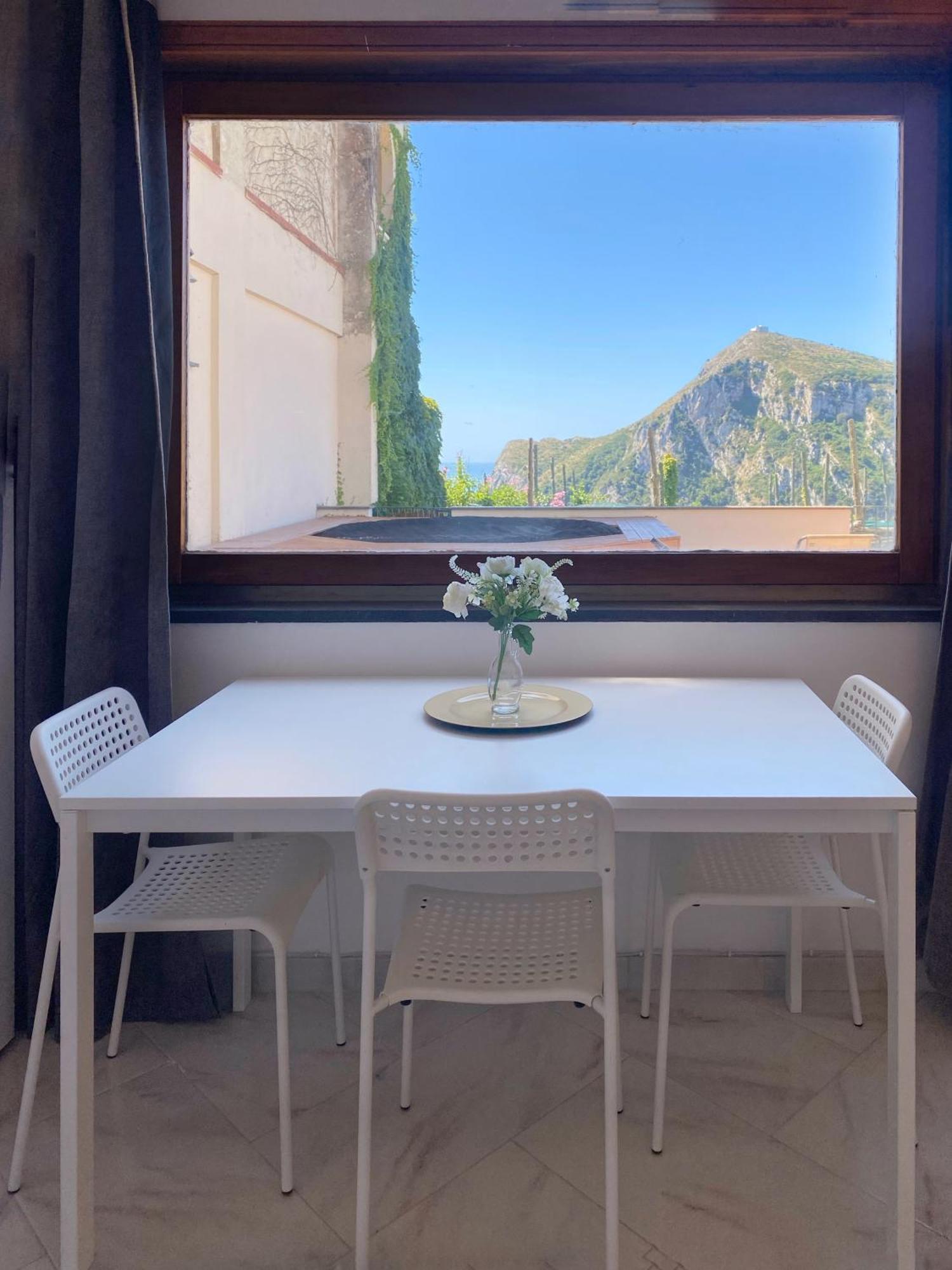 Villa Mariel Suites & Apartment Massa Lubrense Dış mekan fotoğraf